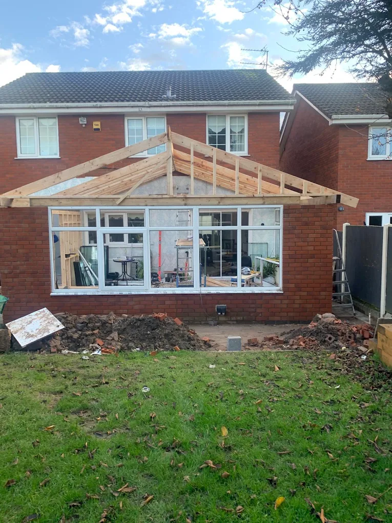 How Liverpool Businesses Can Stop Small Roof Problems From Becoming Expensive Repairs